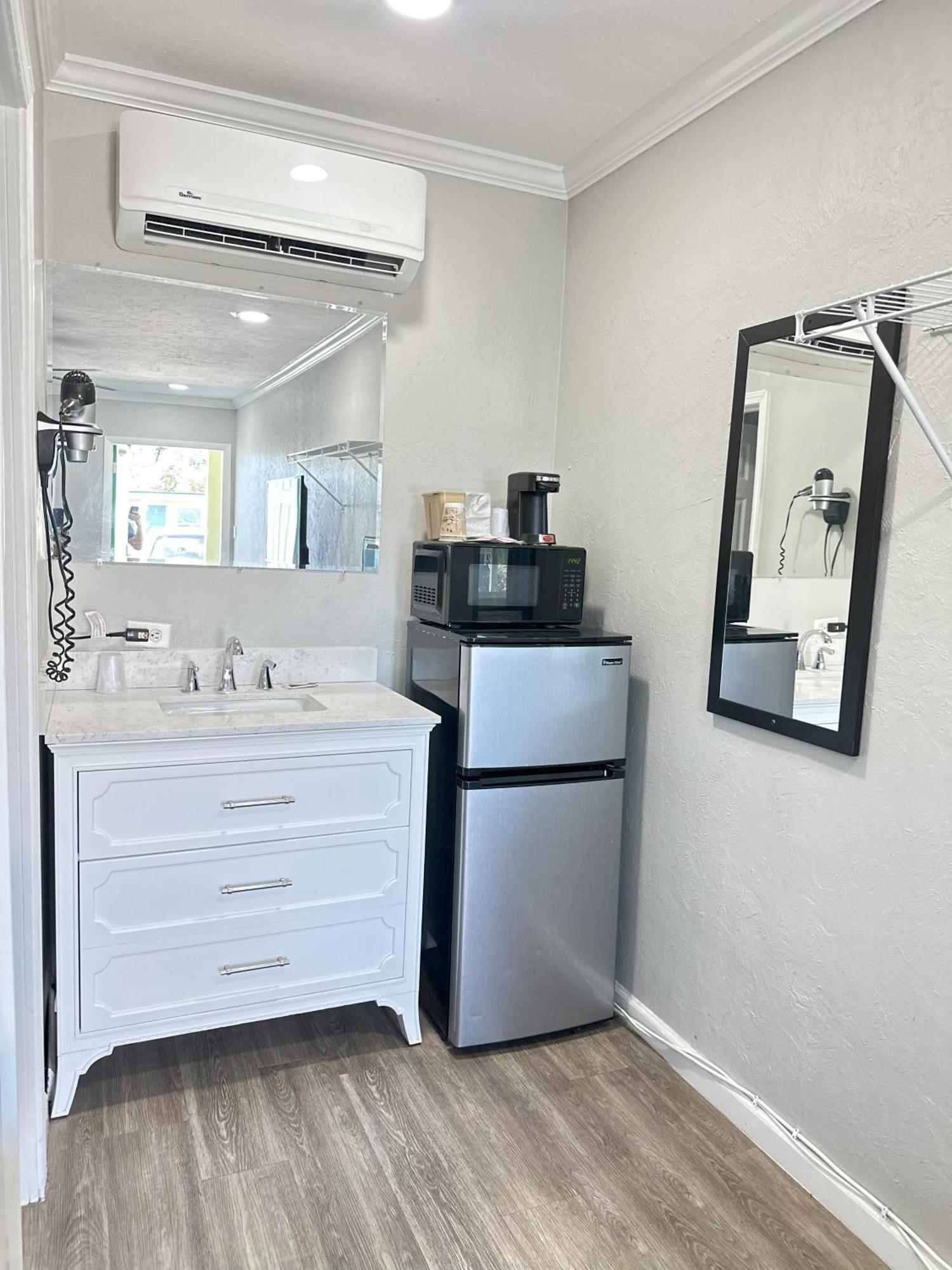 Sunshine Inn & Suites Venice, Florida Venice Gardens 외부 사진
